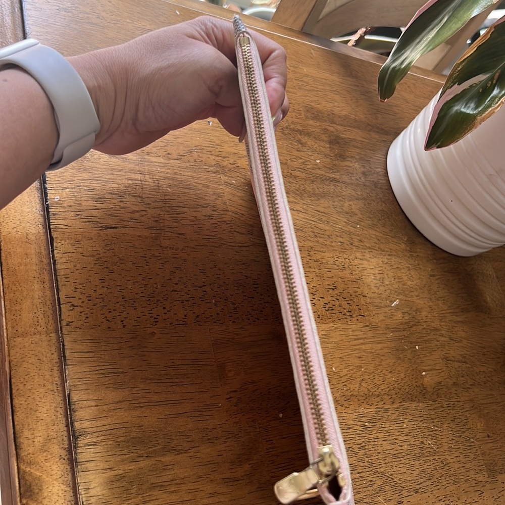 Louis Vuitton Tahitianne Pouch - Picture 4 of 12